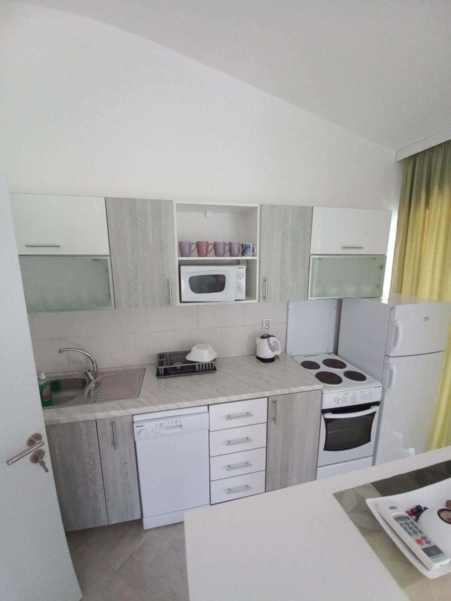 Nana Dea 2 Appartement Utjeha Kamer foto