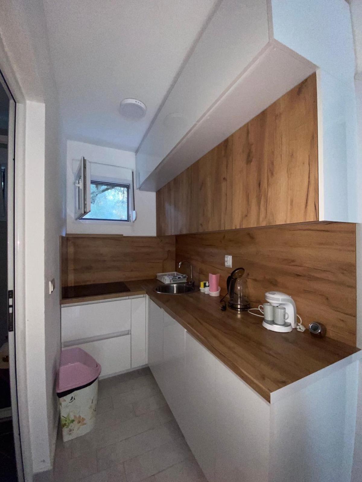 Nana Dea 2 Appartement Utjeha Buitenkant foto