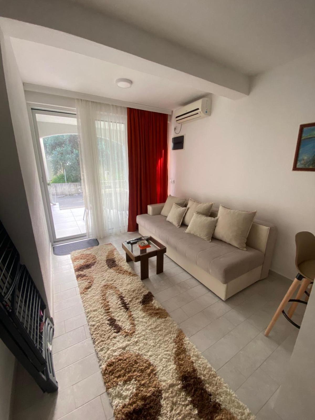 Nana Dea 2 Appartement Utjeha Buitenkant foto
