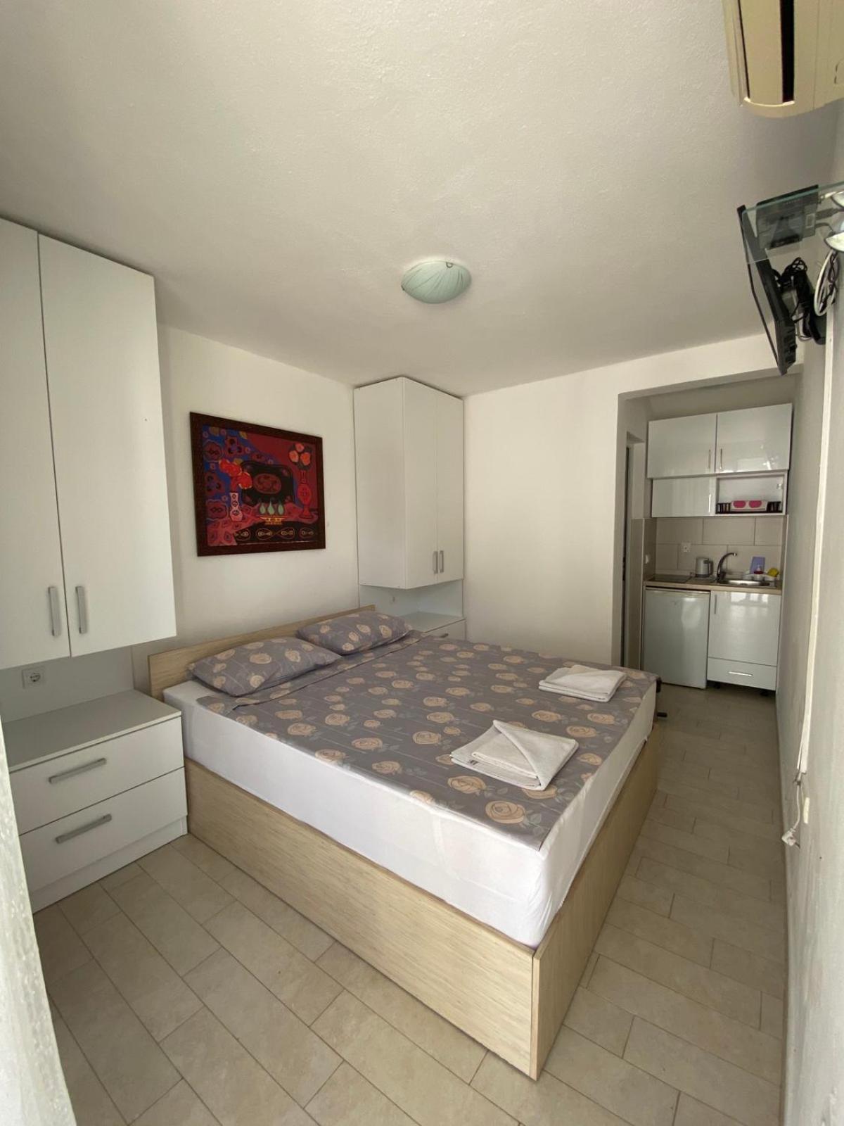 Nana Dea 2 Appartement Utjeha Buitenkant foto